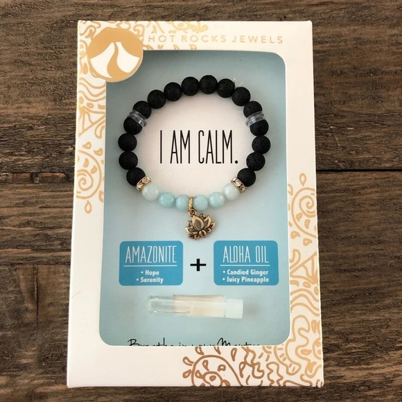 New Hot Rocks Jewels I Am Calm Lava Rock Lotus Bracelet Stretch Scented Oil Set - Picture 1 of 4